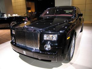 Rolls-Royce Phantom (2003) (IAA 2007).jpg