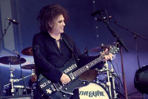 Cure in moscow 2012.jpg