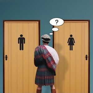 Funny-Scottish-man-skirt-bathroom-doors.jpg