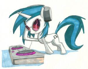 MLP DJ P0N3 002.jpg