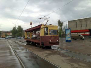 Грузовой трамвай. Да, бывают и такие