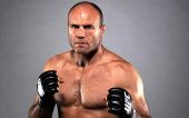 Randy Couture, 50-летний дедан, до сих пор залупящий всех в клетке.