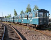 Впереди Емх-503 (81-503), за ним Ема-502 (81-502), а после Ем-501 (81-501)