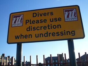 Strange-laws-England-funny-signs.jpg