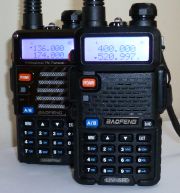 Baofeng UV-5R: с них начинали тысячи. Мем /ra/.